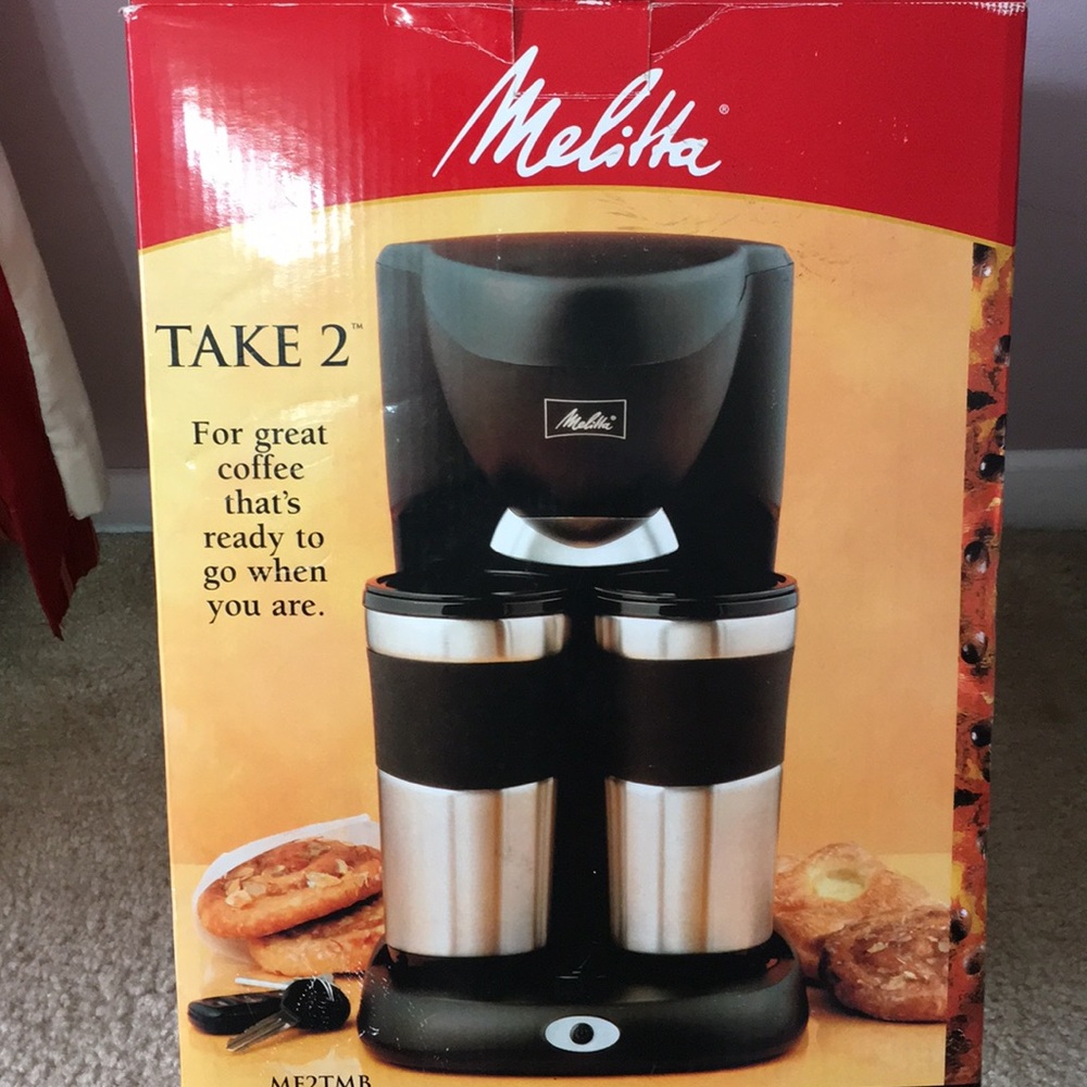 Coffee maker with Dual Tavel Mug